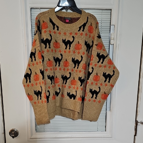 Vince Camuto Sweaters - Black Cat and Pumpkin Sweater